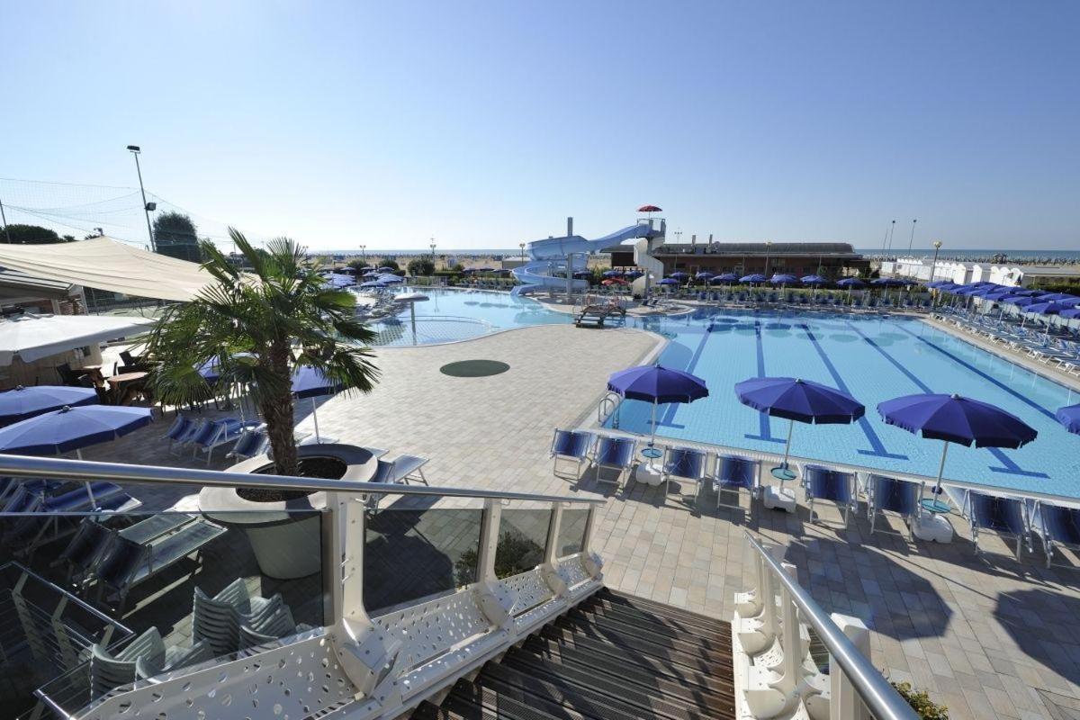 Hotel Lido Bibione Beach Buitenkant foto