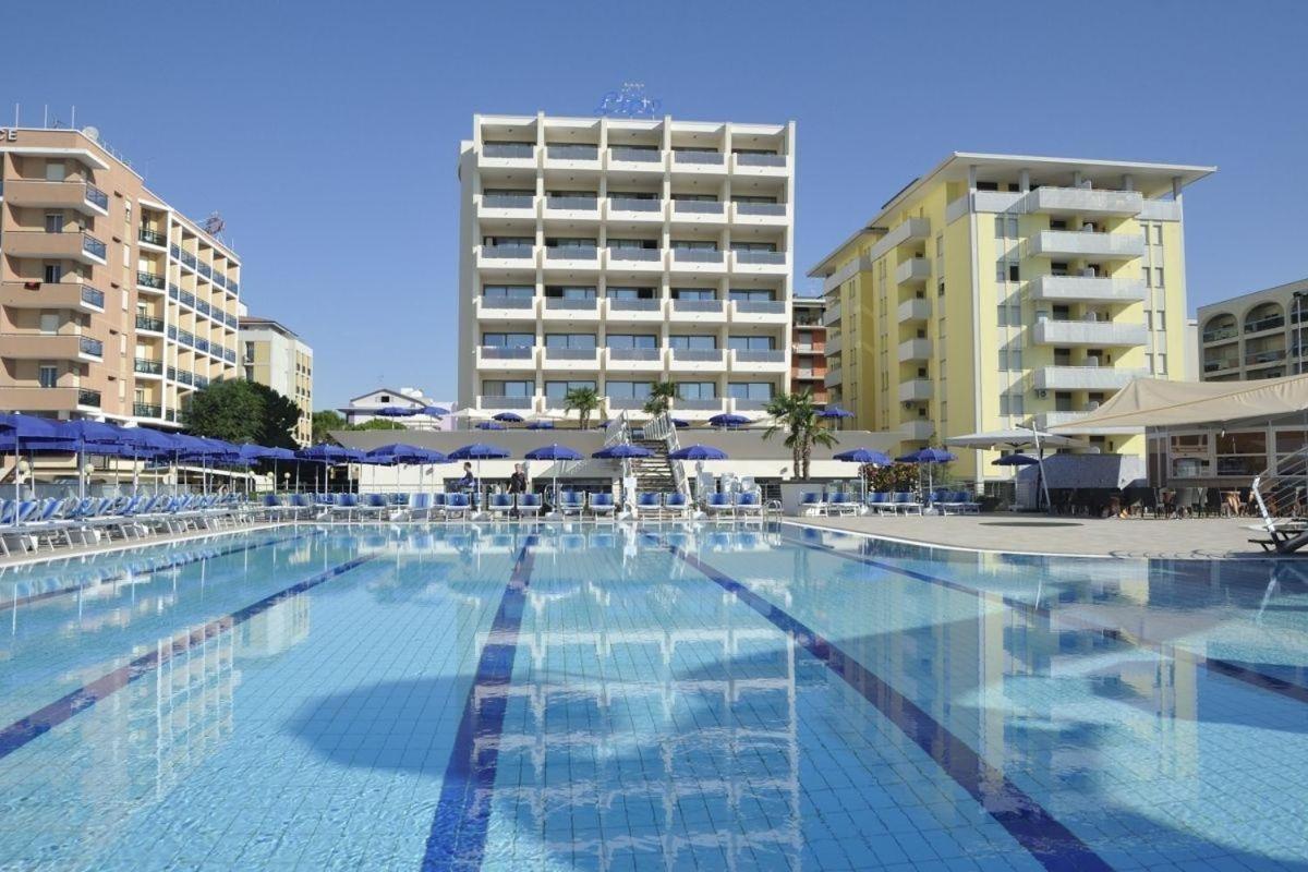 Hotel Lido Bibione Beach Buitenkant foto
