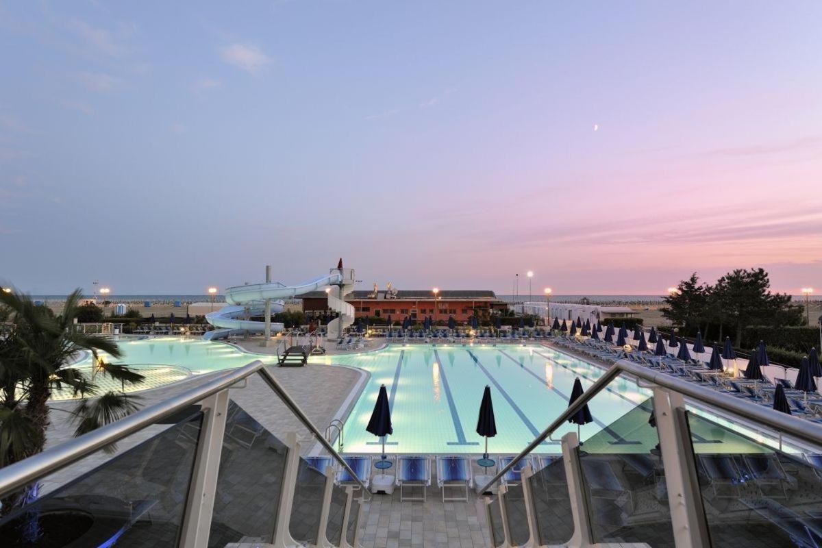 Hotel Lido Bibione Beach Buitenkant foto