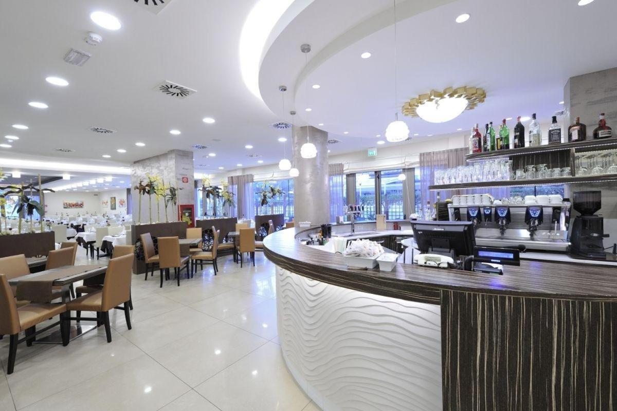 Hotel Lido Bibione Beach Buitenkant foto